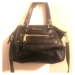 Michael Kors crossbody large purse in black.